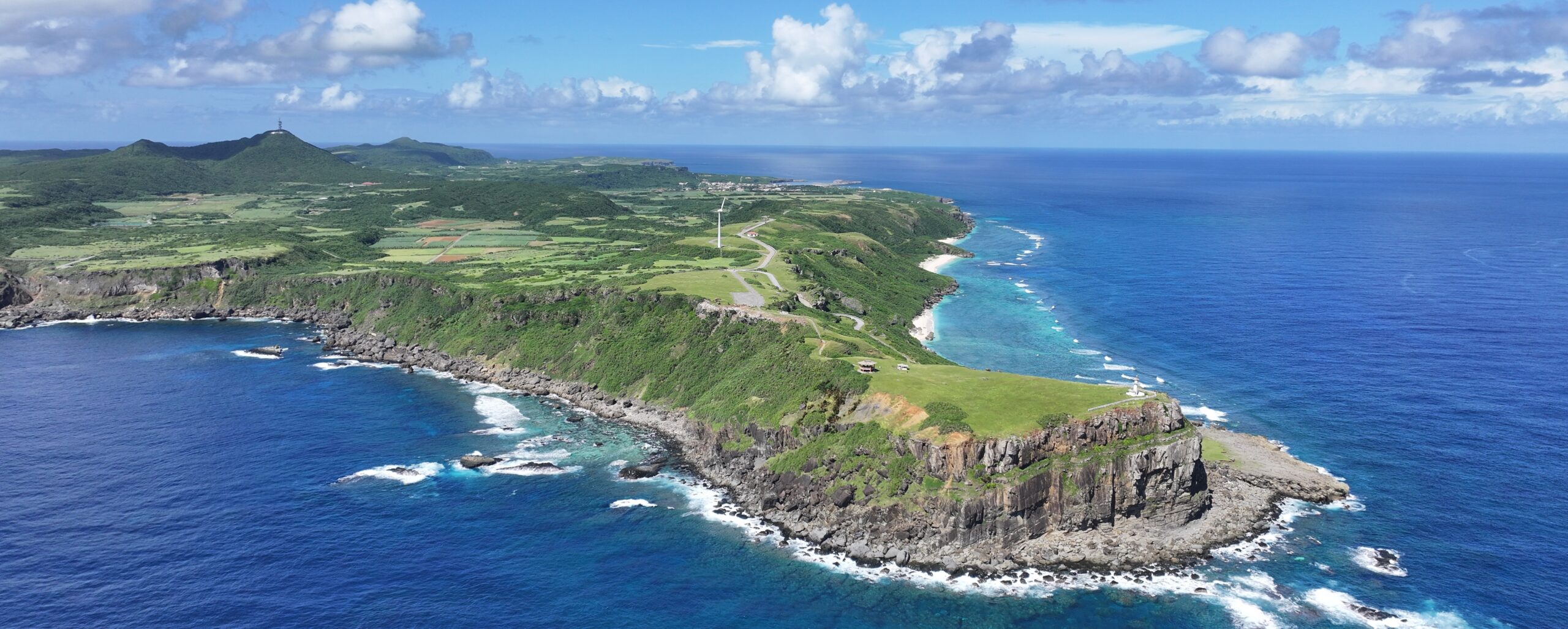 記事の詳細を読む 沖縄県 与那国島 「日本最西端 与那国島」ドローン空撮まとめ